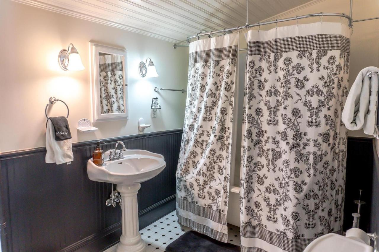 הוילה לידוויל Mountain View Victorian With Hot Tub! מראה חיצוני תמונה